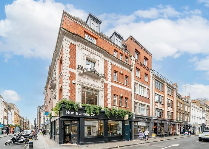Carnaby & Oxford Street - Central Soho - One Bedroom - Double Bed & Sofabed